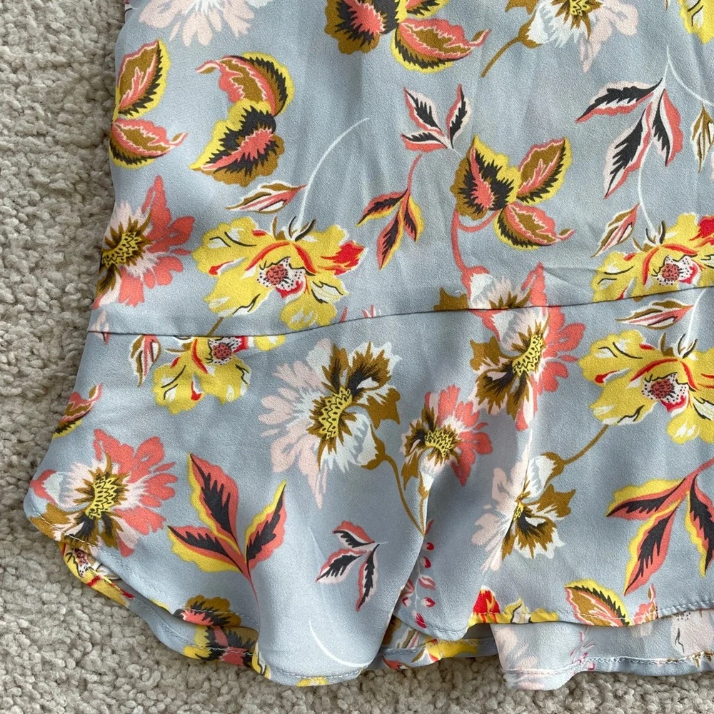 LOFT Floral Peplum Coral Yellow Pink Ruffle Flowy Sleeveless Top Size Medium